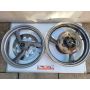 2XT Yamaha TZR250 front & rear wheel disc carrier F44 R57 silver