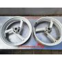 4JT Yamaha TZ125 front & rear wheels 1994 2.5 3.5 x17