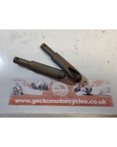 4DP 3YL 3TC 3TC Yamaha TZ250 footrests pegs 4A0-27411-00