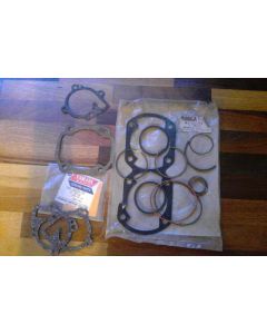 3G2 Yamaha TZ250 assorted gaskets